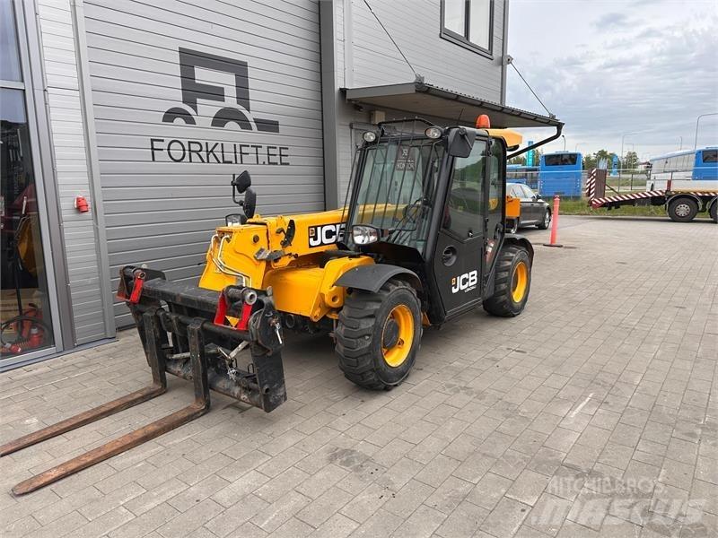 JCB 525-60 Teleskopiniai krautuvai