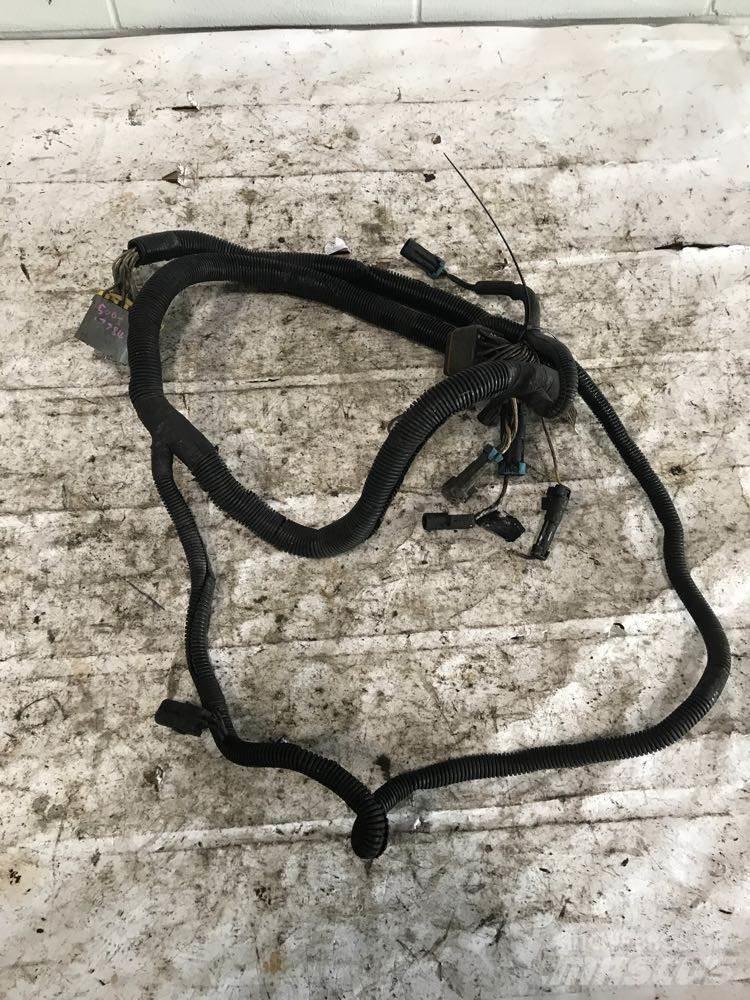 CAT 3126 Važiuoklė ir suspensija