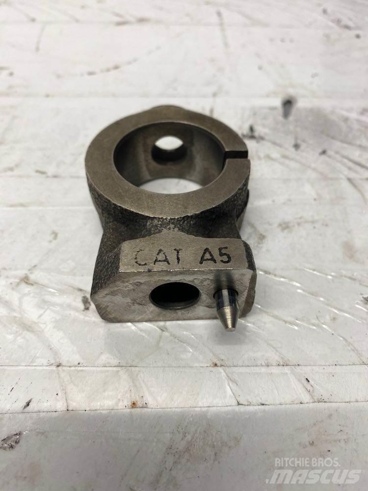 CAT C13 Transportas - Kita