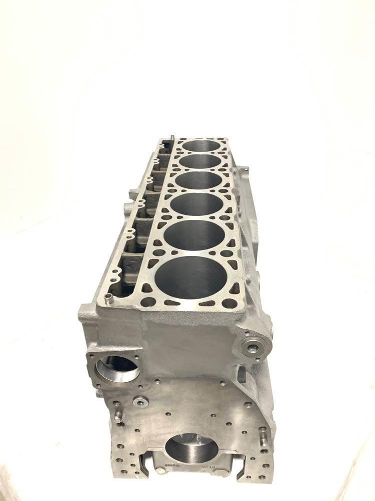 CAT C7 Varikliai