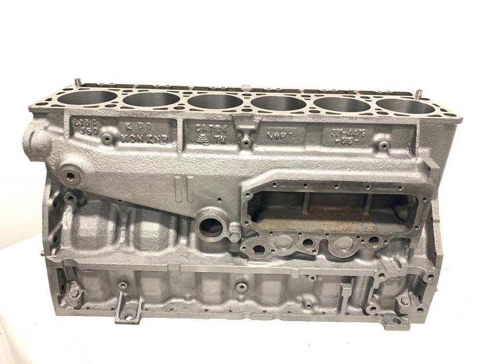 CAT C7 Varikliai