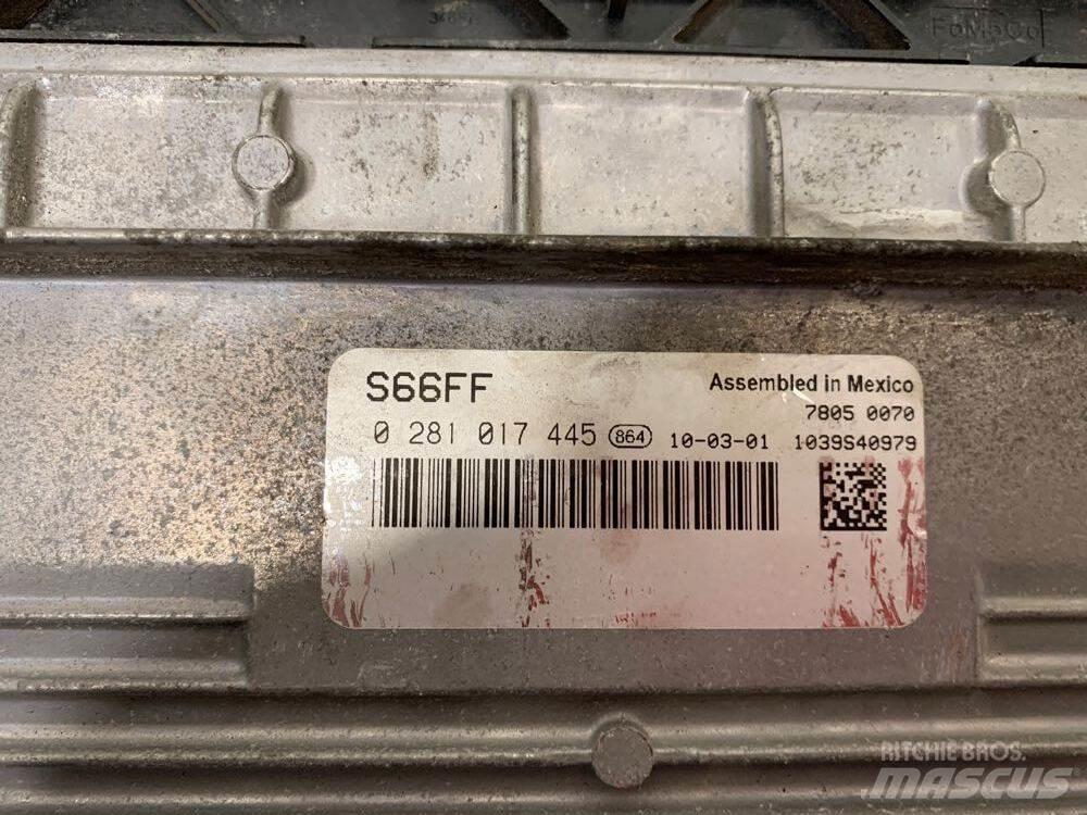 Ford F-550 Kabinos ir salonai
