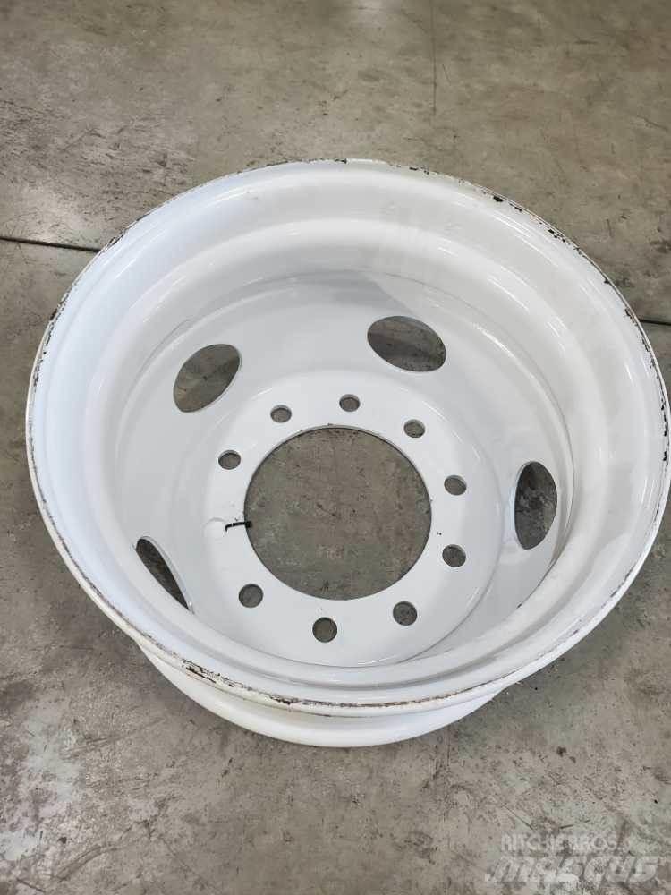Ford F750 Padangos, ratai ir ratlankiai