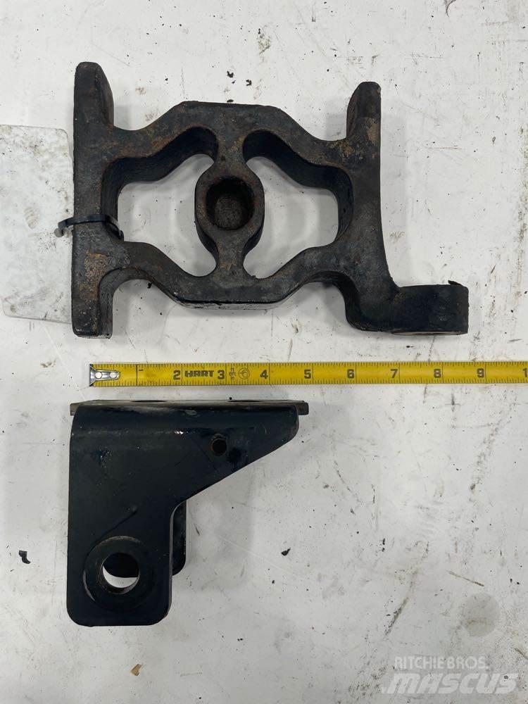 Ford F750 Važiuoklė ir suspensija