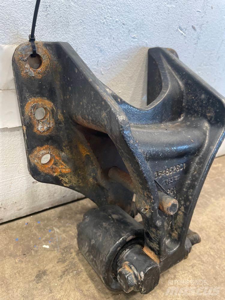 Ford F750 Važiuoklė ir suspensija