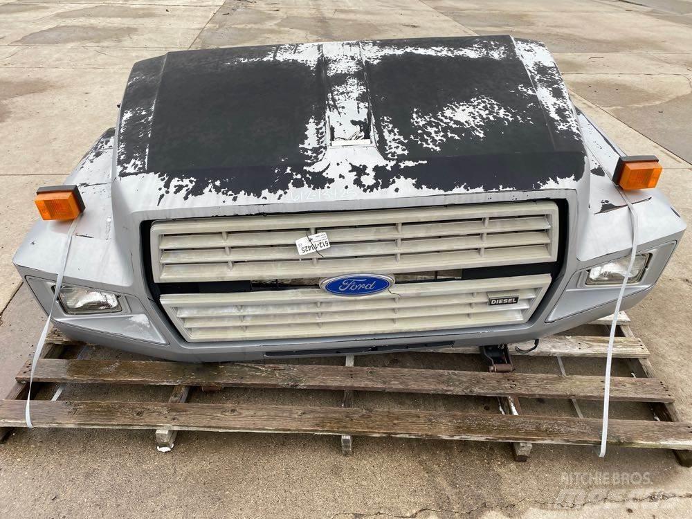 Ford F800 Kabinos ir salonai