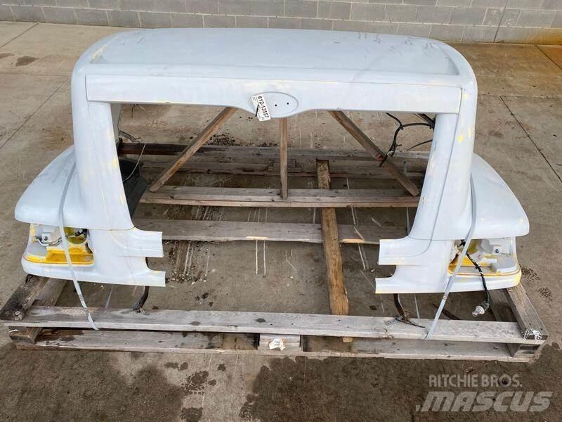 Ford L8501 Kabinos ir salonai
