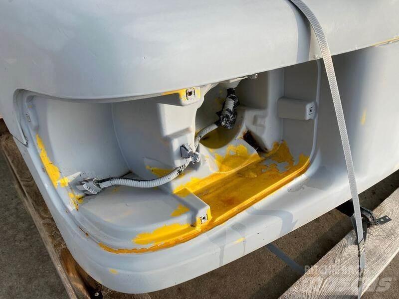 Ford L8501 Kabinos ir salonai