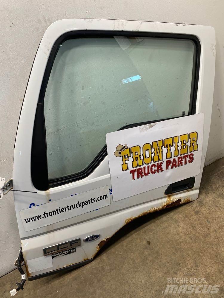 Ford LCF Transportas - Kita