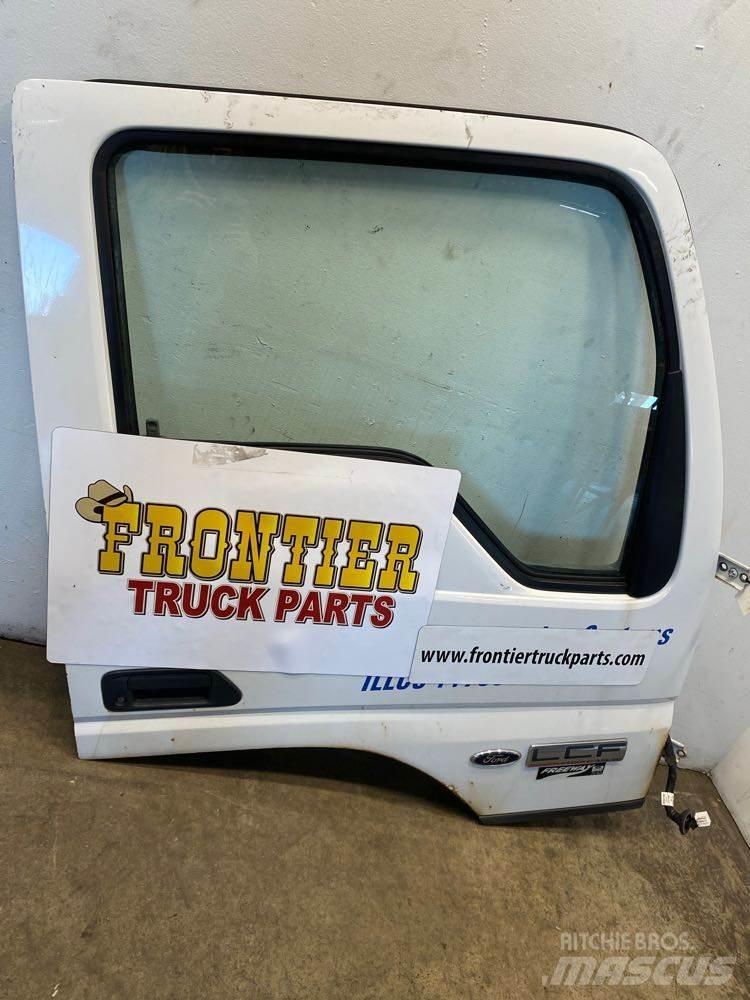 Ford LCF Transportas - Kita