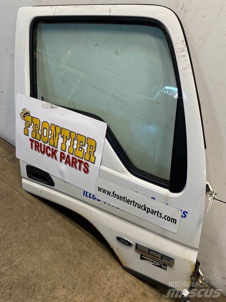 Ford LCF Transportas - Kita