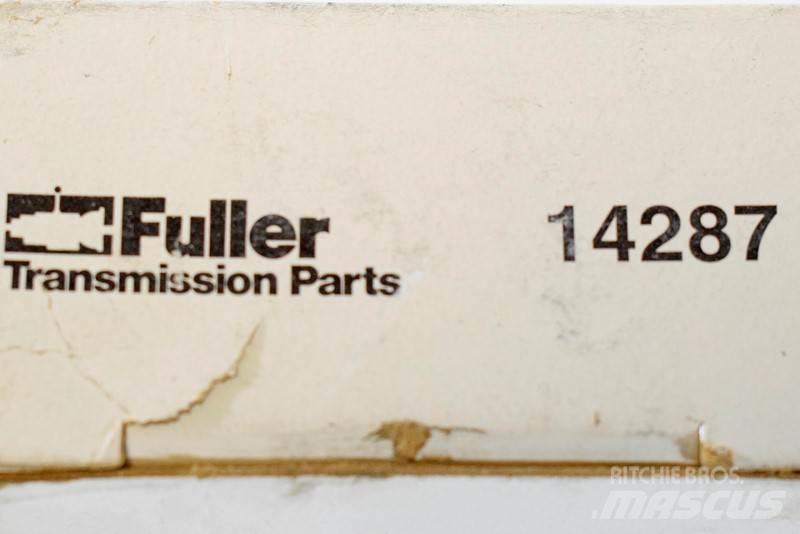 Fuller  Transportas - Kita