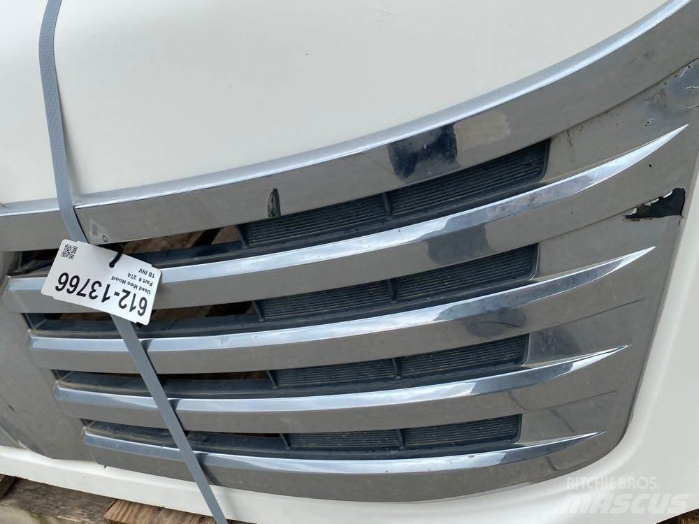 Hino 268 Kabinos ir salonai