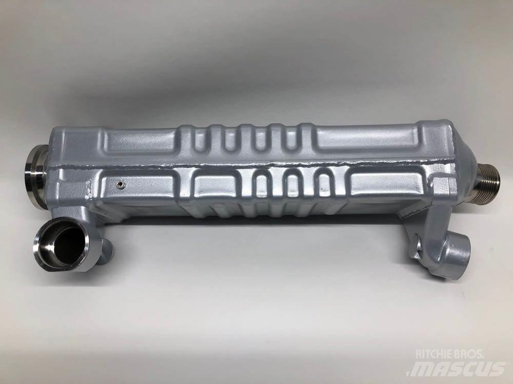 Mack MP7 Transportas - Kita