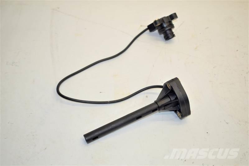 Mack MP8 Transportas - Kita