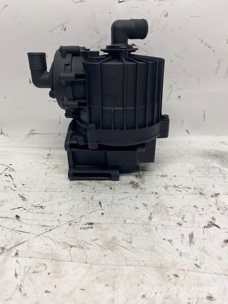 Mack MP8 Transportas - Kita
