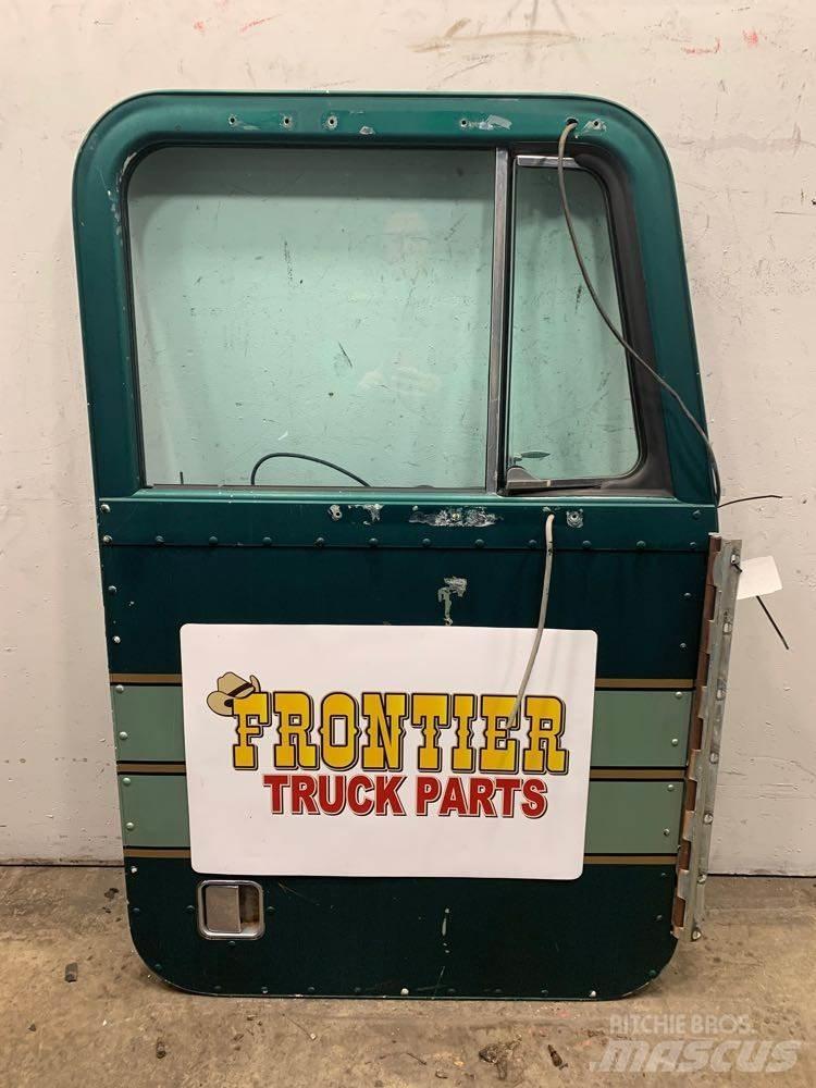 Peterbilt  Transportas - Kita