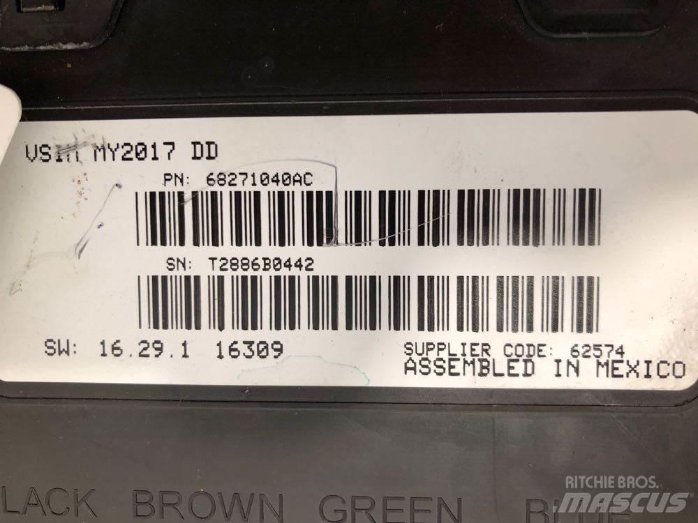 RAM 5500 Kabinos ir salonai