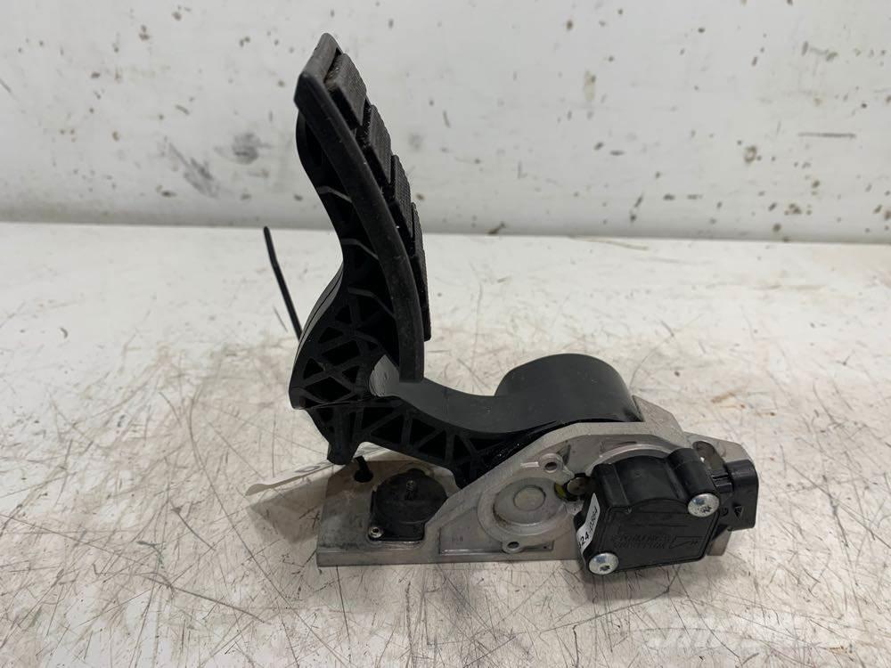 Volvo VNL Transportas - Kita