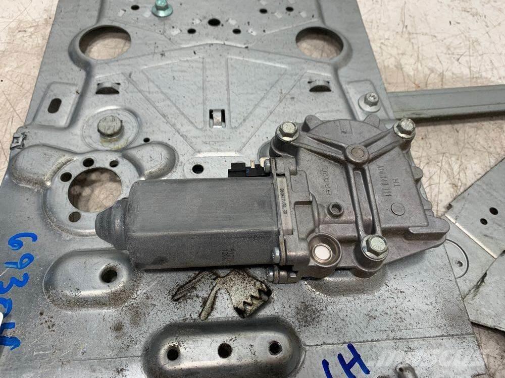 Volvo VNL Transportas - Kita