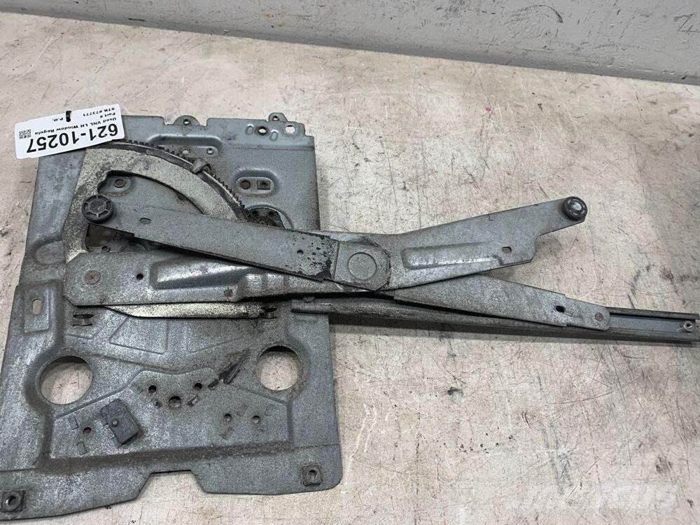 Volvo VNL Transportas - Kita