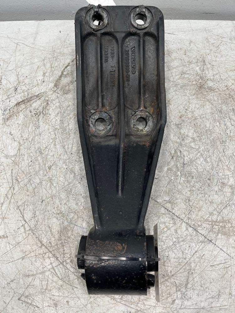 Volvo VNM Kabinos ir salonai