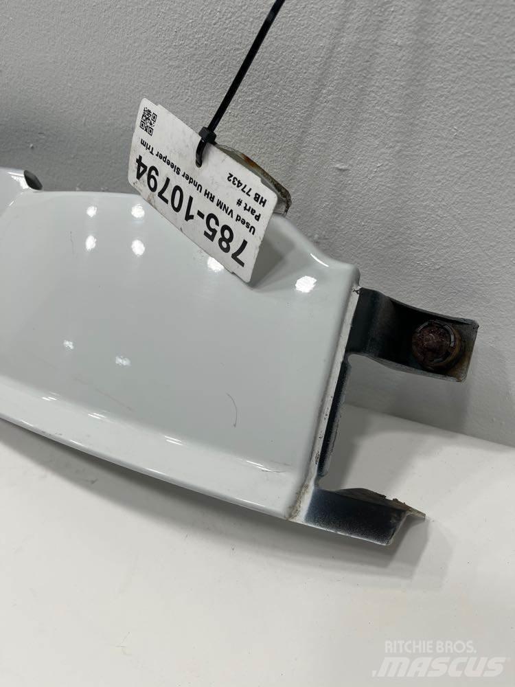 Volvo VNM Kabinos ir salonai