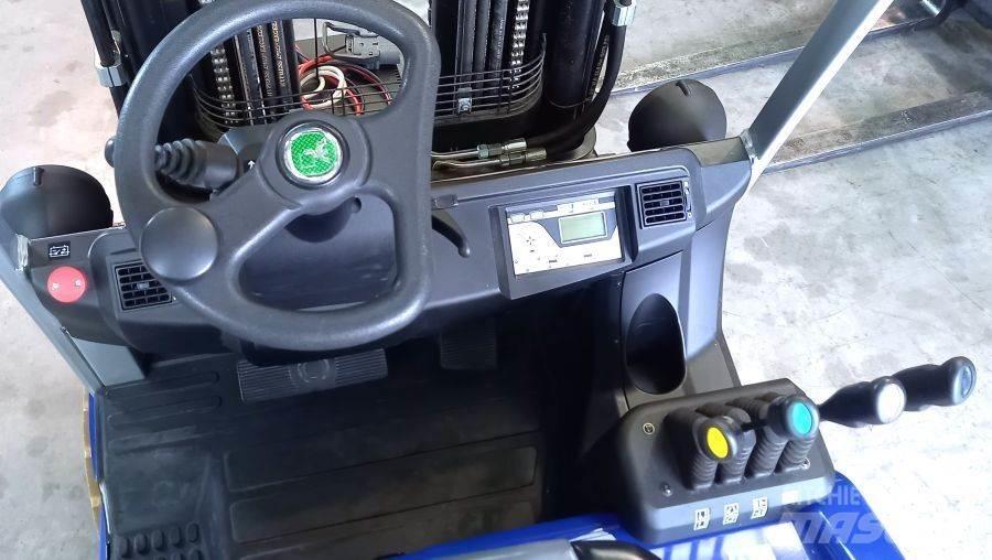 Cesab B 318 Elektriniai šakiniai krautuvai