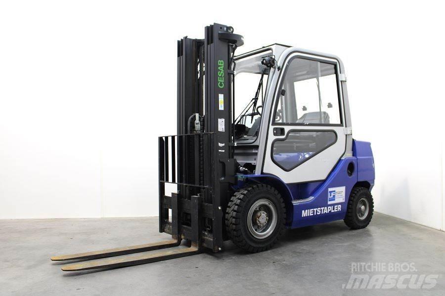 Cesab M 325 D Dyzeliniai krautuvai