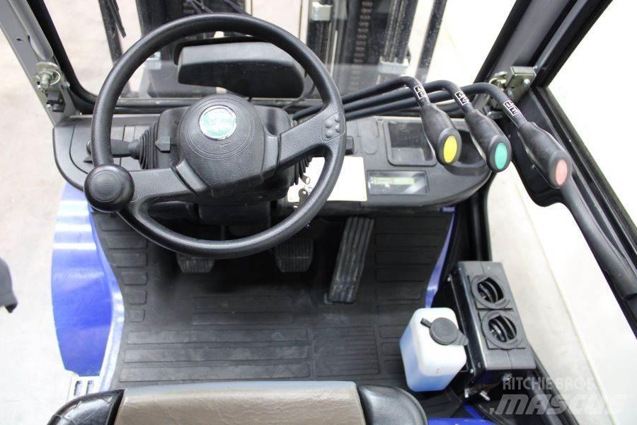 Cesab M 325 D Dyzeliniai krautuvai