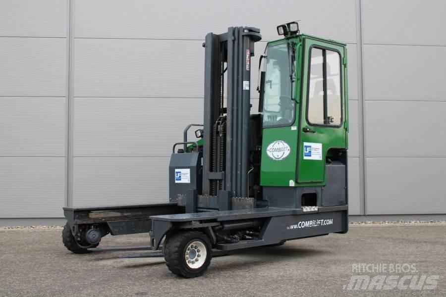 Combilift C 4500 Krautuvai su pakrovimu iš šonų
