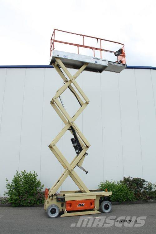 JLG 2030 ES Žirkliniai keltuvai