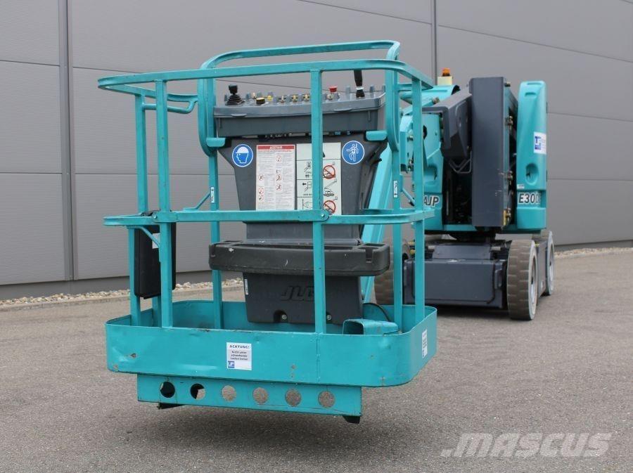 JLG E 300 AJP Alkūniniai keltuvai