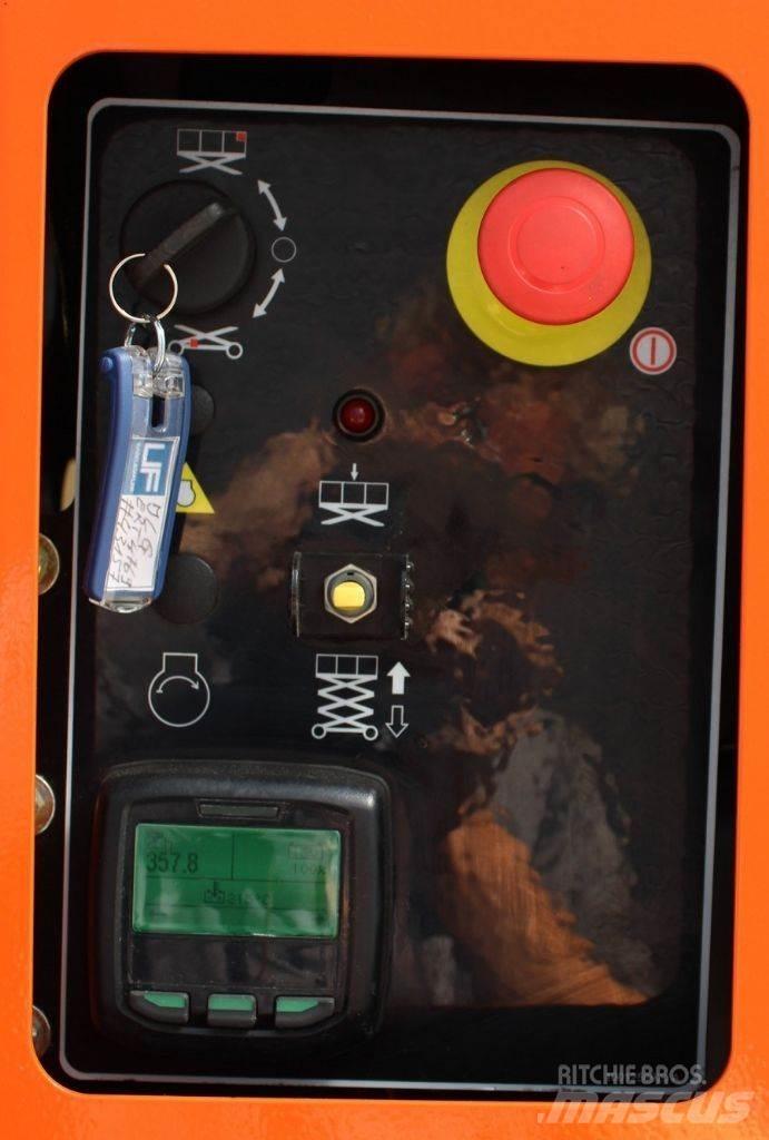 JLG ERT-4769 Žirkliniai keltuvai