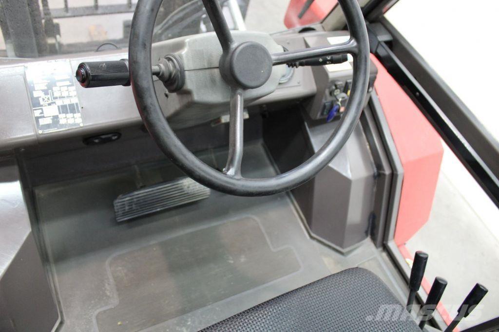 Manitou M 30-4 Dyzeliniai krautuvai