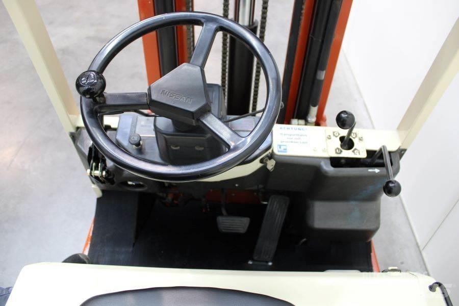 Nissan N01 L18U Elektriniai šakiniai krautuvai
