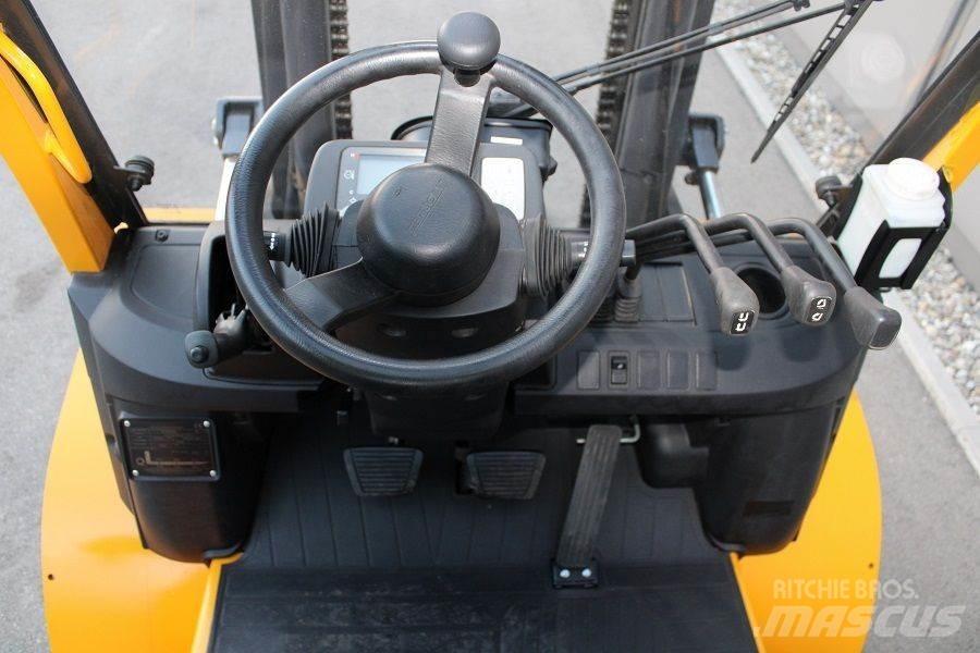 TCM D-1-F-A-40-Q Dyzeliniai krautuvai
