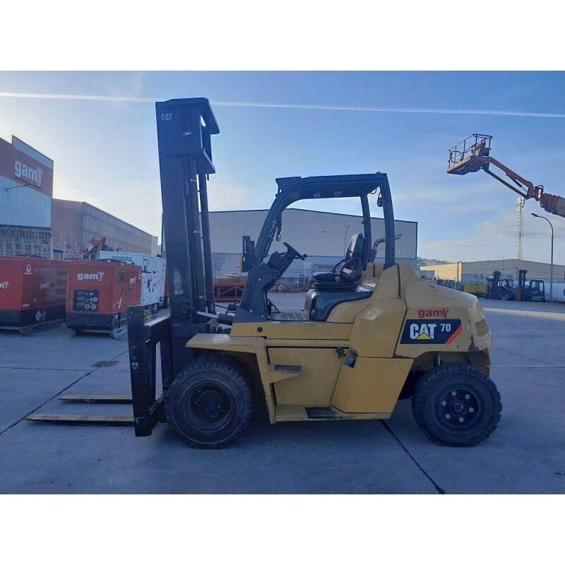 CAT DP70N1 Dyzeliniai krautuvai