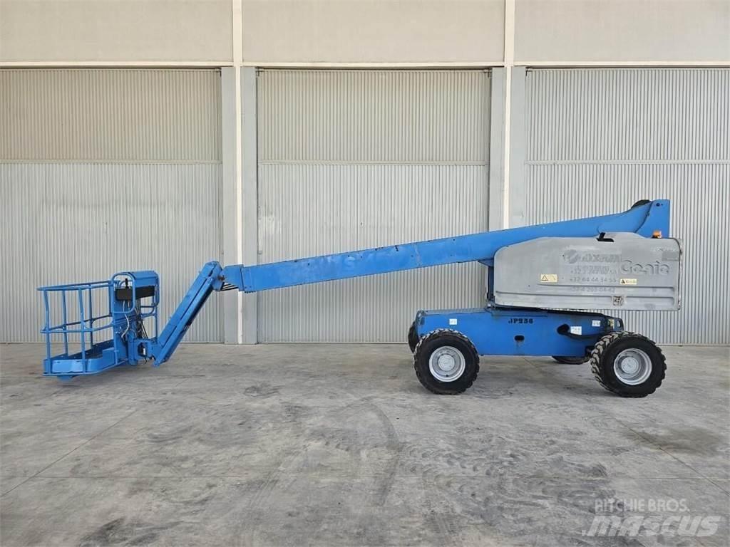 Genie S-45 Teleskopiniai keltuvai