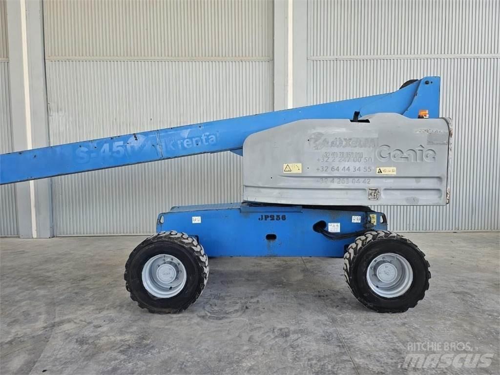 Genie S-45 Teleskopiniai keltuvai