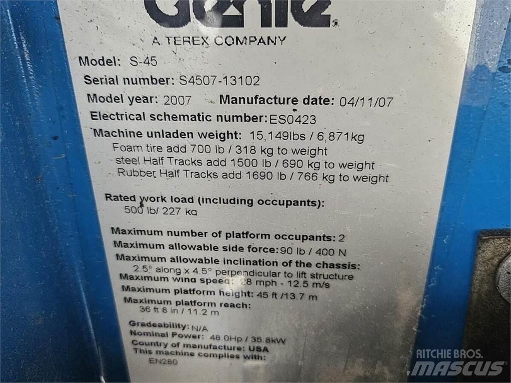 Genie S-45 Teleskopiniai keltuvai