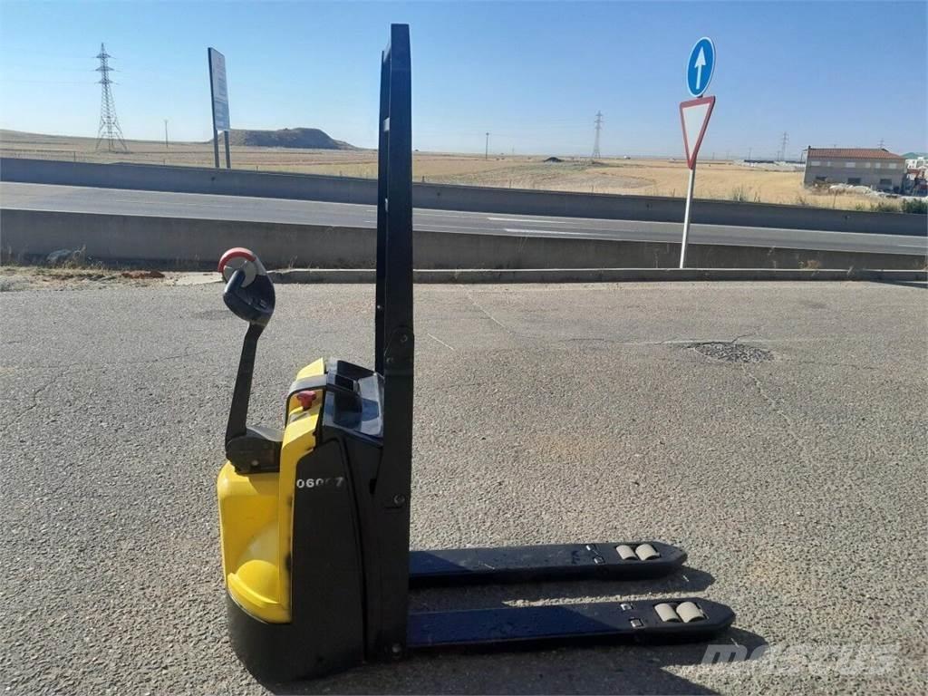 Hyster P1.6 Mažų aukščių keltuvai