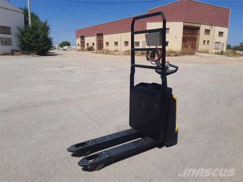 Hyster P1.6 Krovimas/Kėlimas - Kita