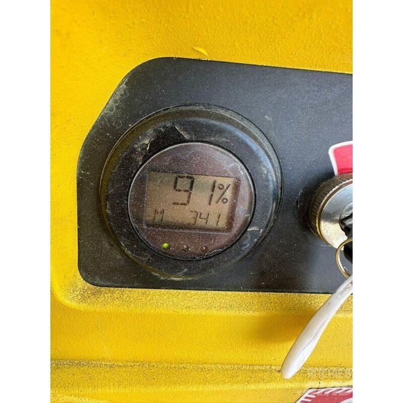 Hyster P2.0 Rankiniai padėklų rietuvai