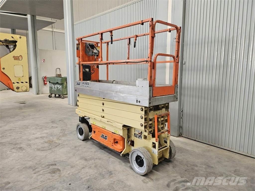 JLG 2630 ES Žirkliniai keltuvai