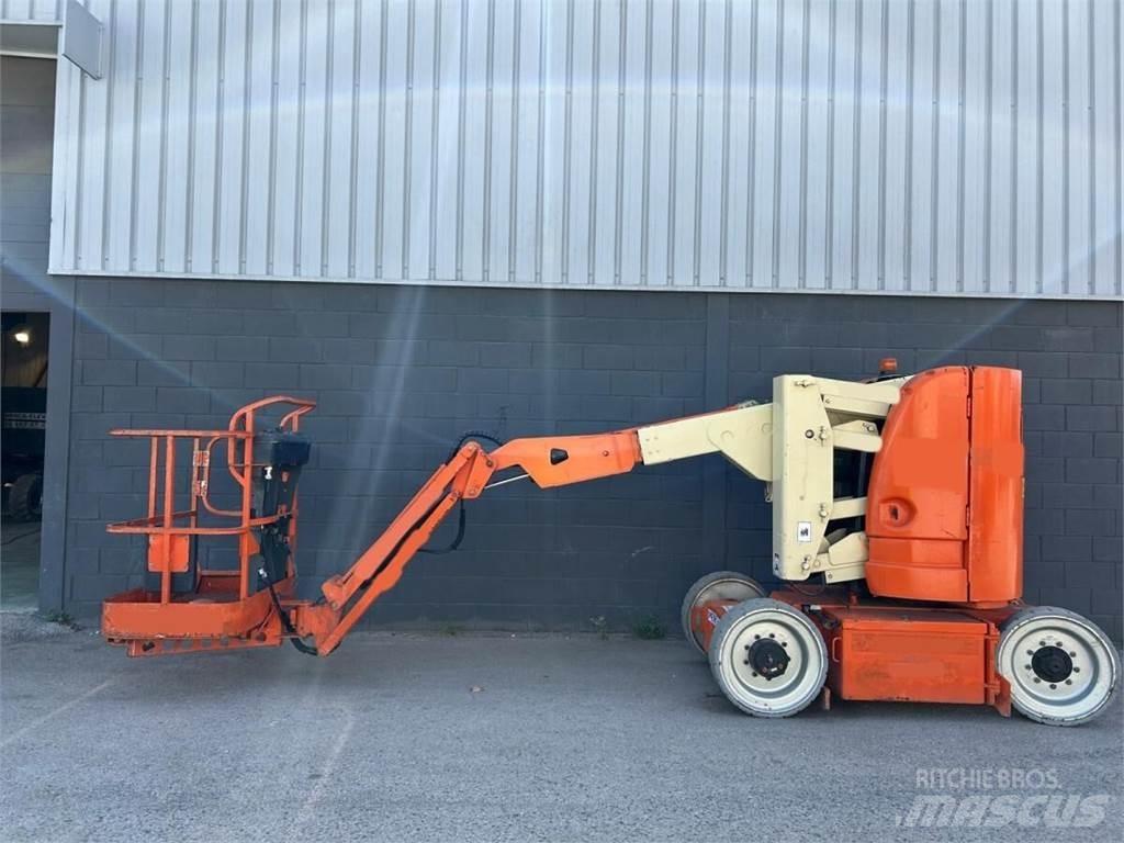 JLG E300AJ Alkūniniai keltuvai