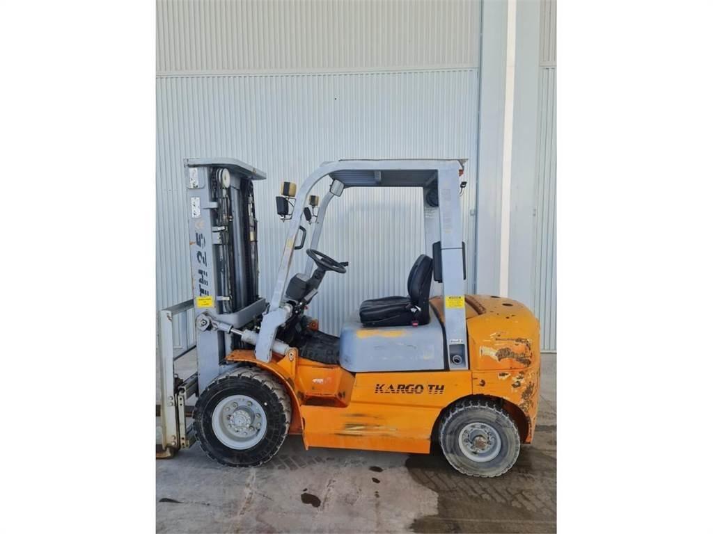 Kargo TH-25 Dyzeliniai krautuvai