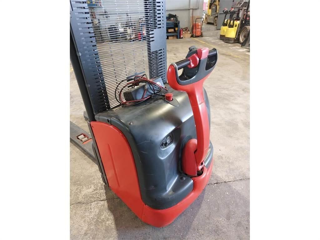 Linde L16 Rankiniai padėklų rietuvai