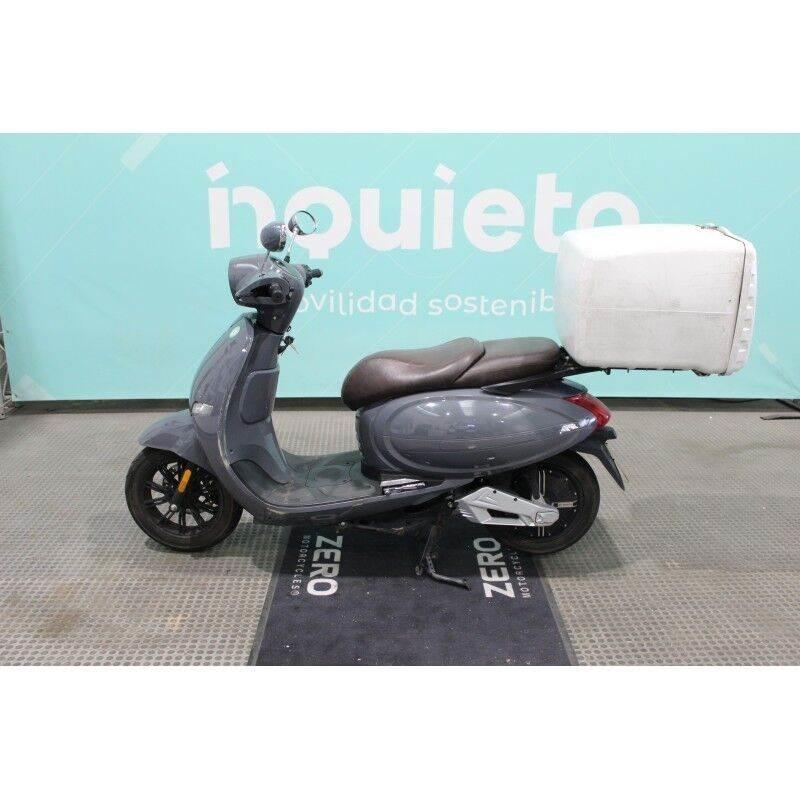  Urban D4 Visureigiai