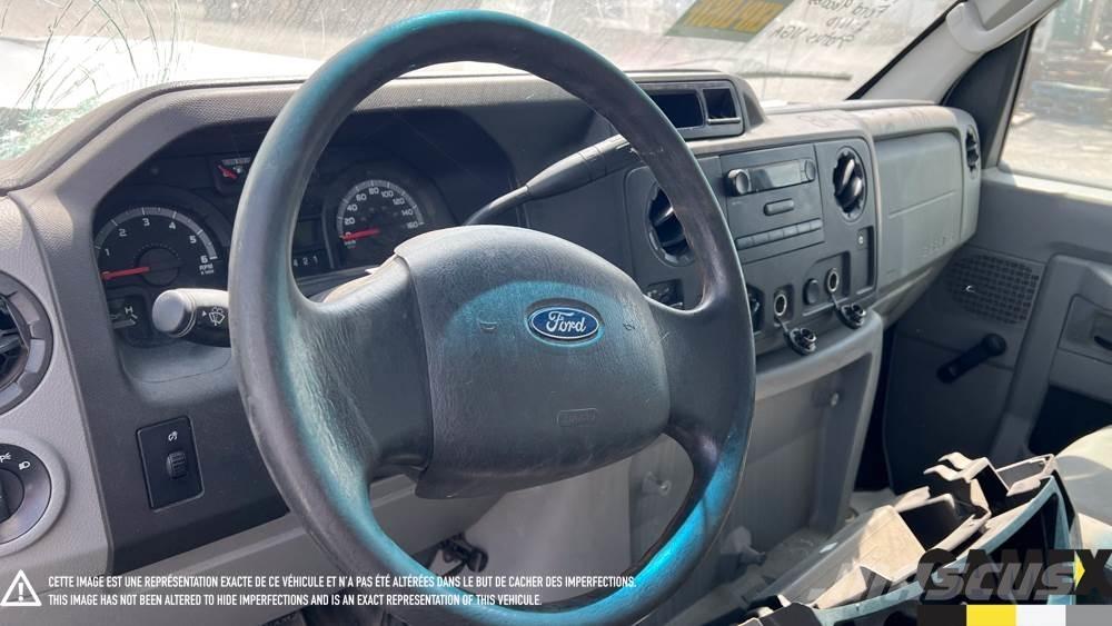 Ford E-450 Naudoti vilkikai